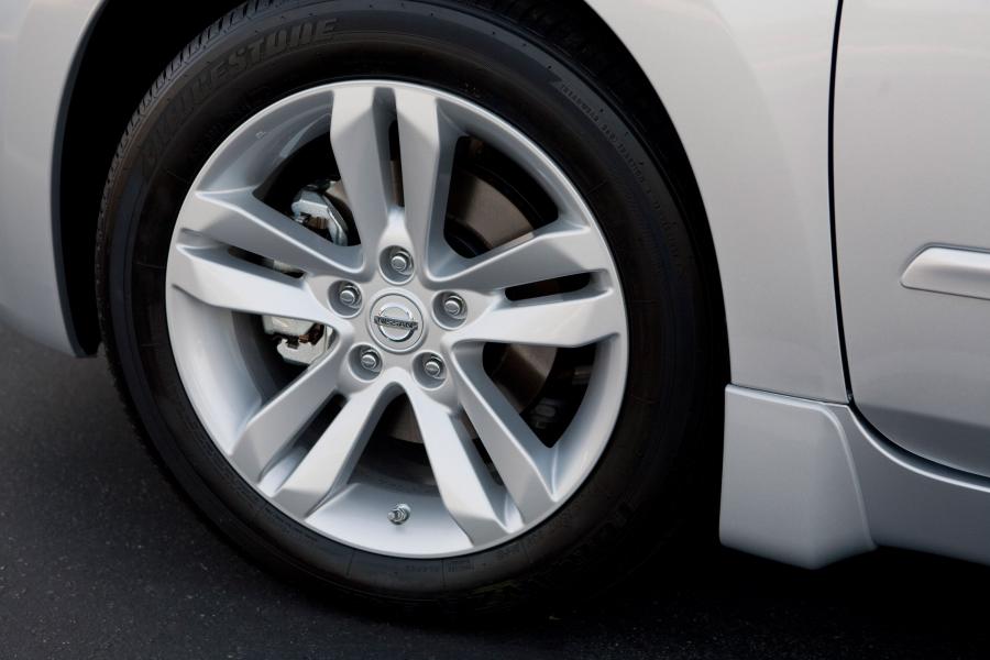  Nissan Altima 2010 года  (фото 37 из 53)